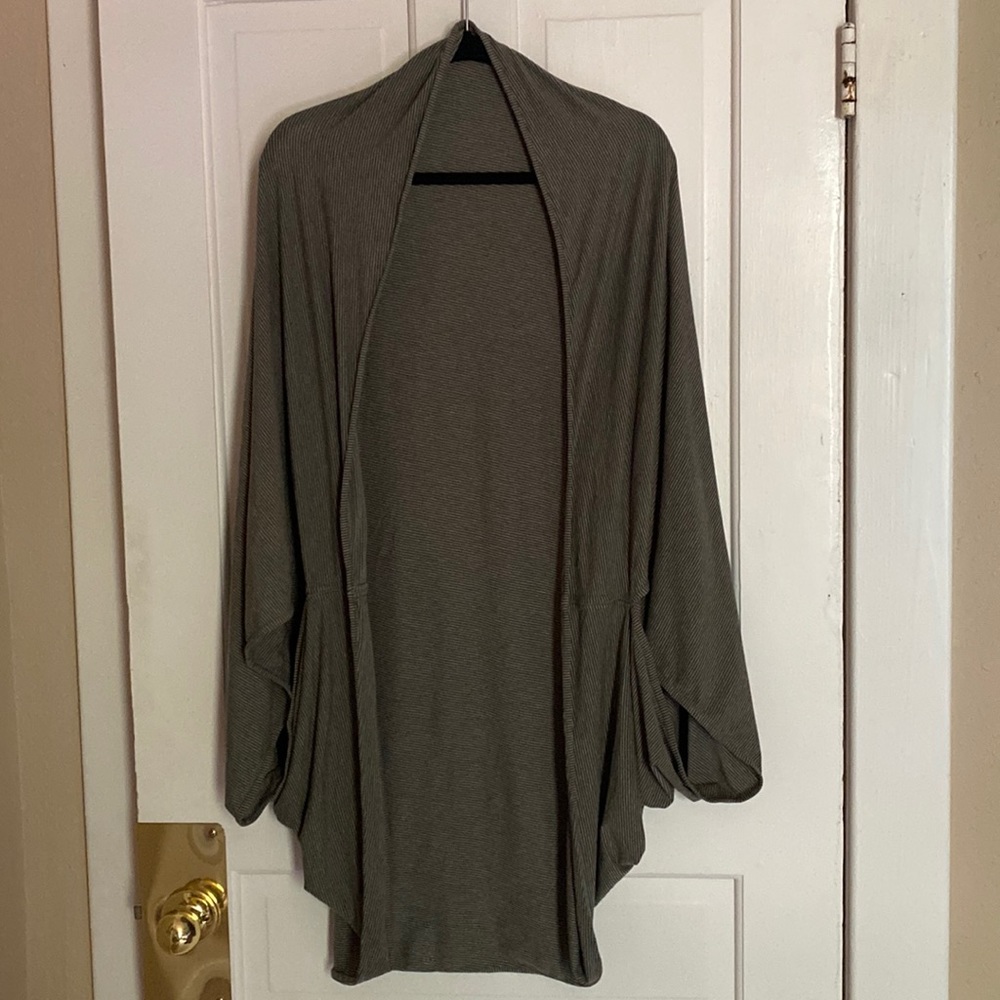 Lululemon Sage Scarf/Wrap/cover up  OS